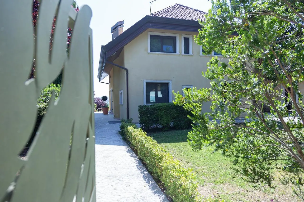 Villa Rolls - Porzione Di Villa Con Piscina,Giardino E Parcheggi Riccione Italie